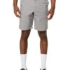 Oakley In The Moment 19" Hybrid Shorts